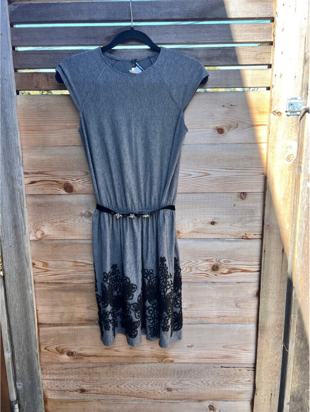 David Charles Girls Gray Knit Dress 16YRS NWT Neiman Marcus Embroidery, Belt